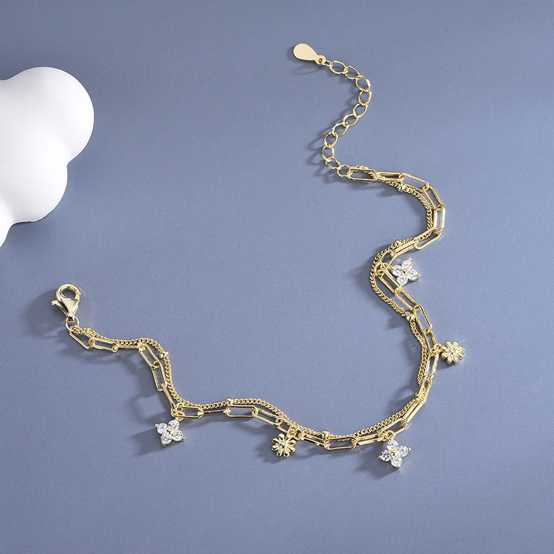 Golden Charm Clover Armband