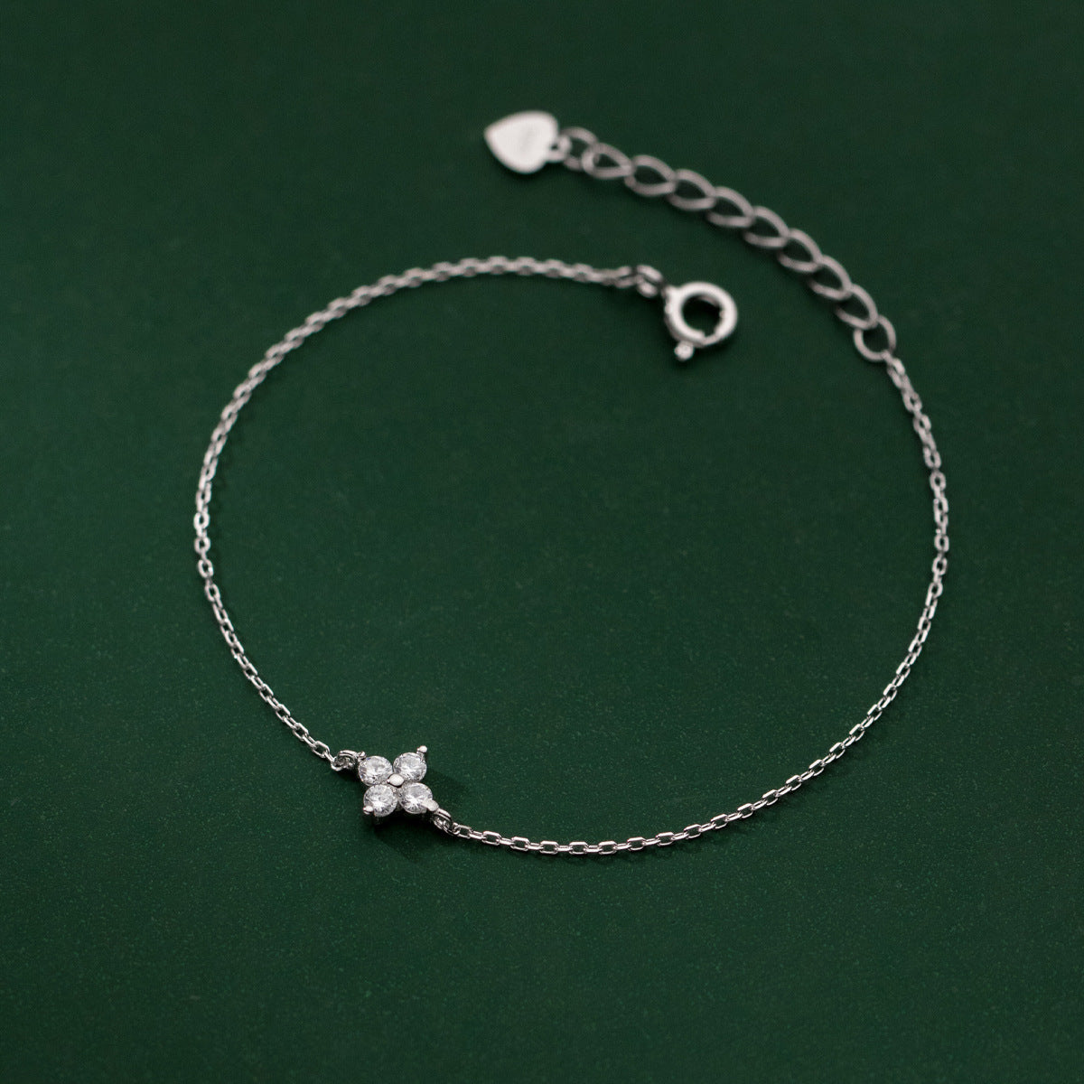 Diamond Clover Armband